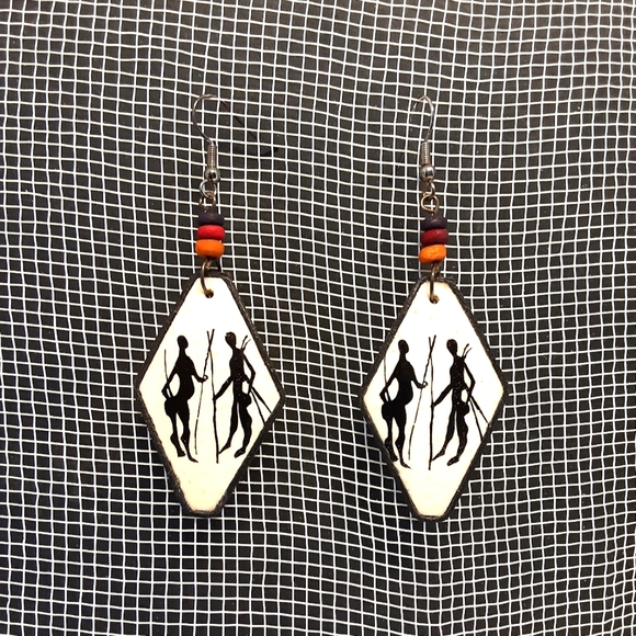 Vintage Earrings Tribal Design - Picture 1 of 8
